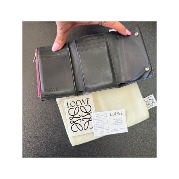 Loewe Repeat Anagram Leather Tri-Fold Wallet Black & Pink*Snap*Dustbag*Cards - Picture 4 of 7